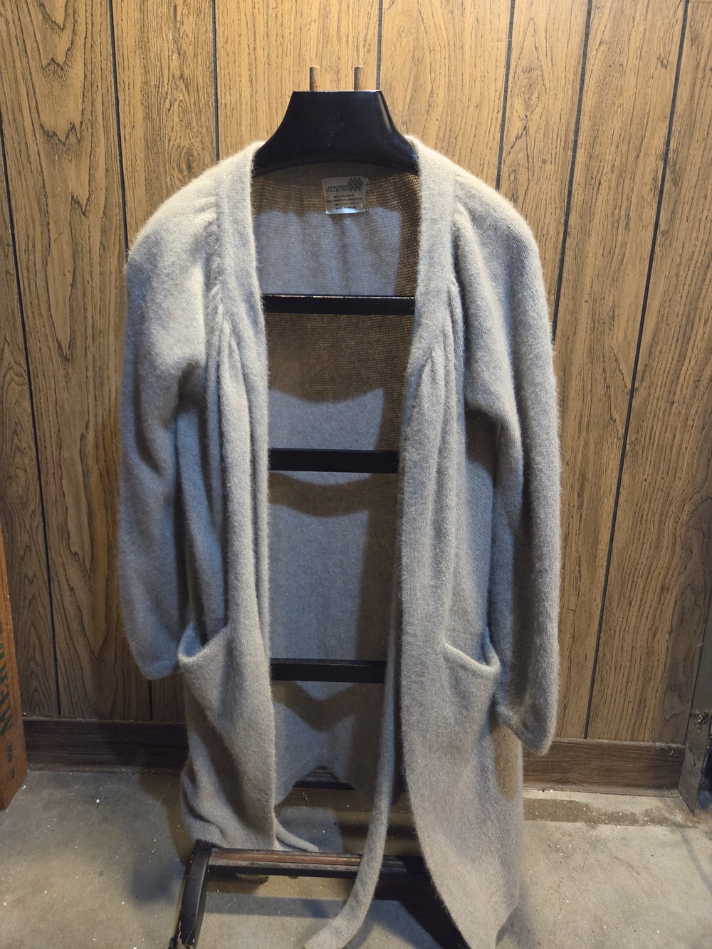 Open-Front Horchow Collection Women’s Cardigan Sweater in Light Gray Chinchilla
